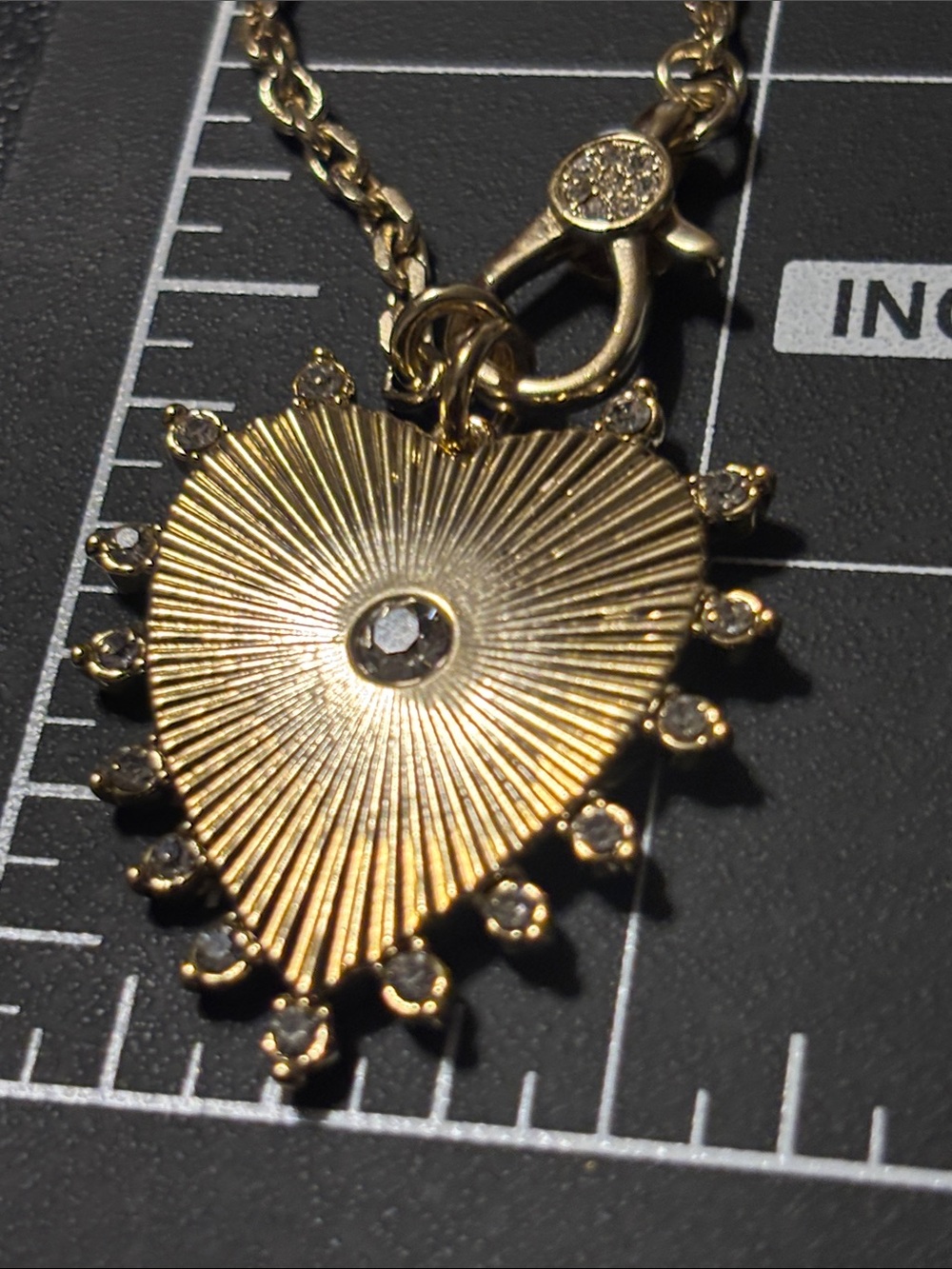 Stella & Dot Stevie Heart Necklace Gold Heart Sunburst Pendant Necklace - Picture 8 of 10